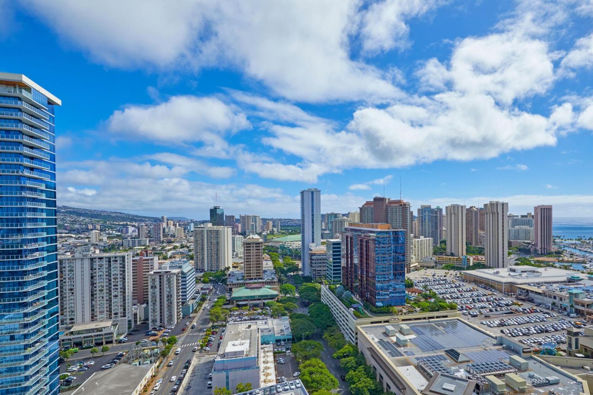 Renaissance Honolulu Hotel & Spa Exterior photo