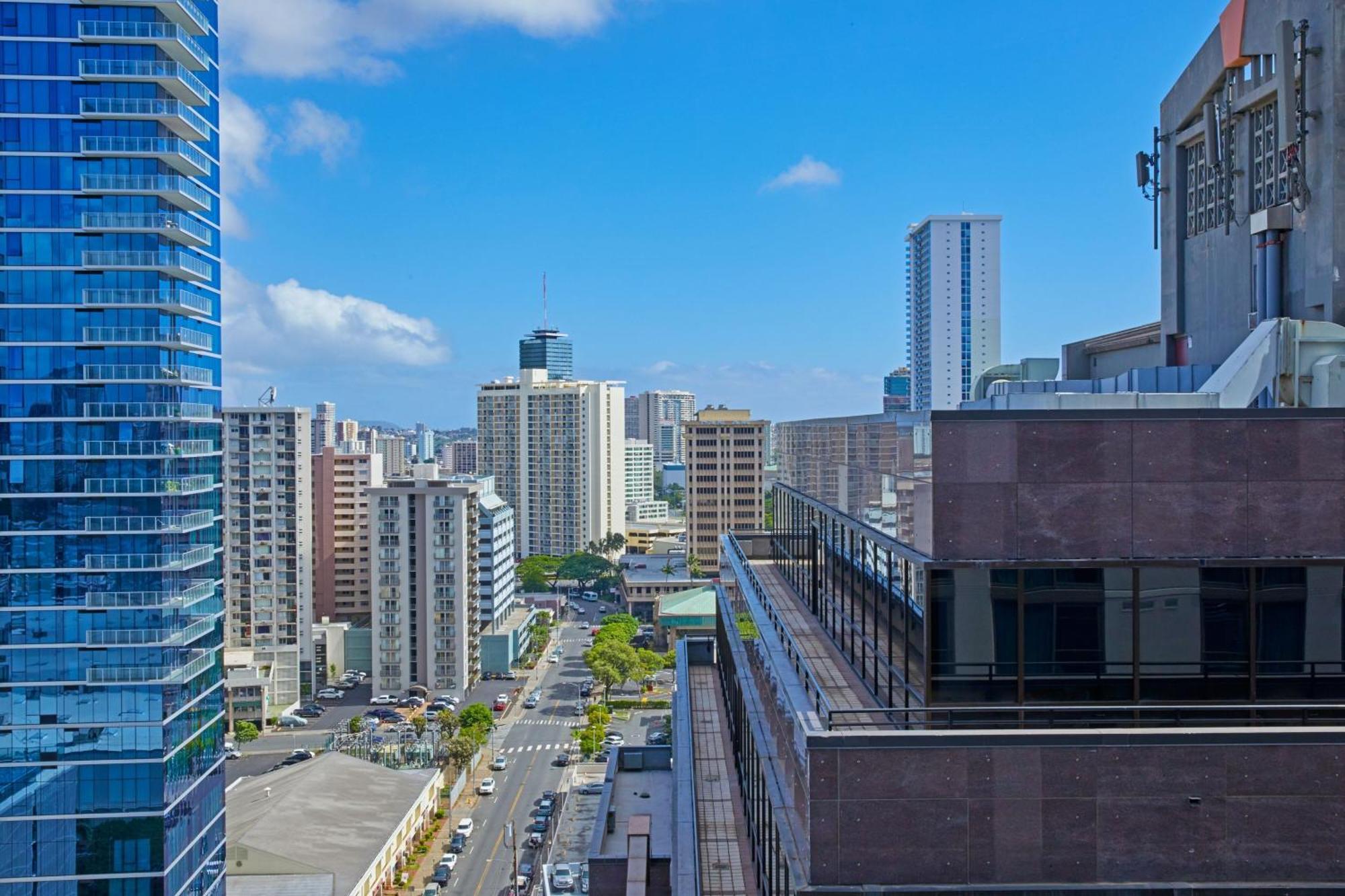 Renaissance Honolulu Hotel & Spa Exterior photo