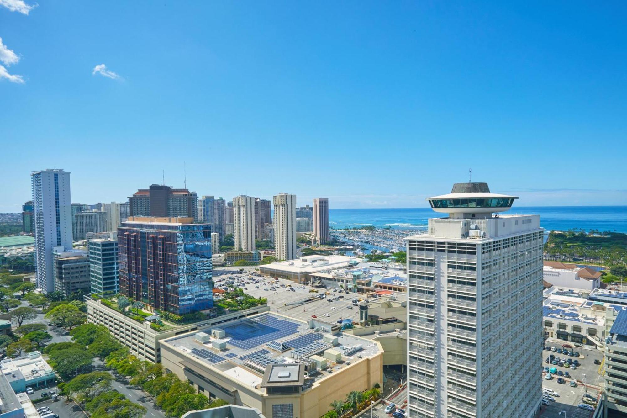 Renaissance Honolulu Hotel & Spa Exterior photo