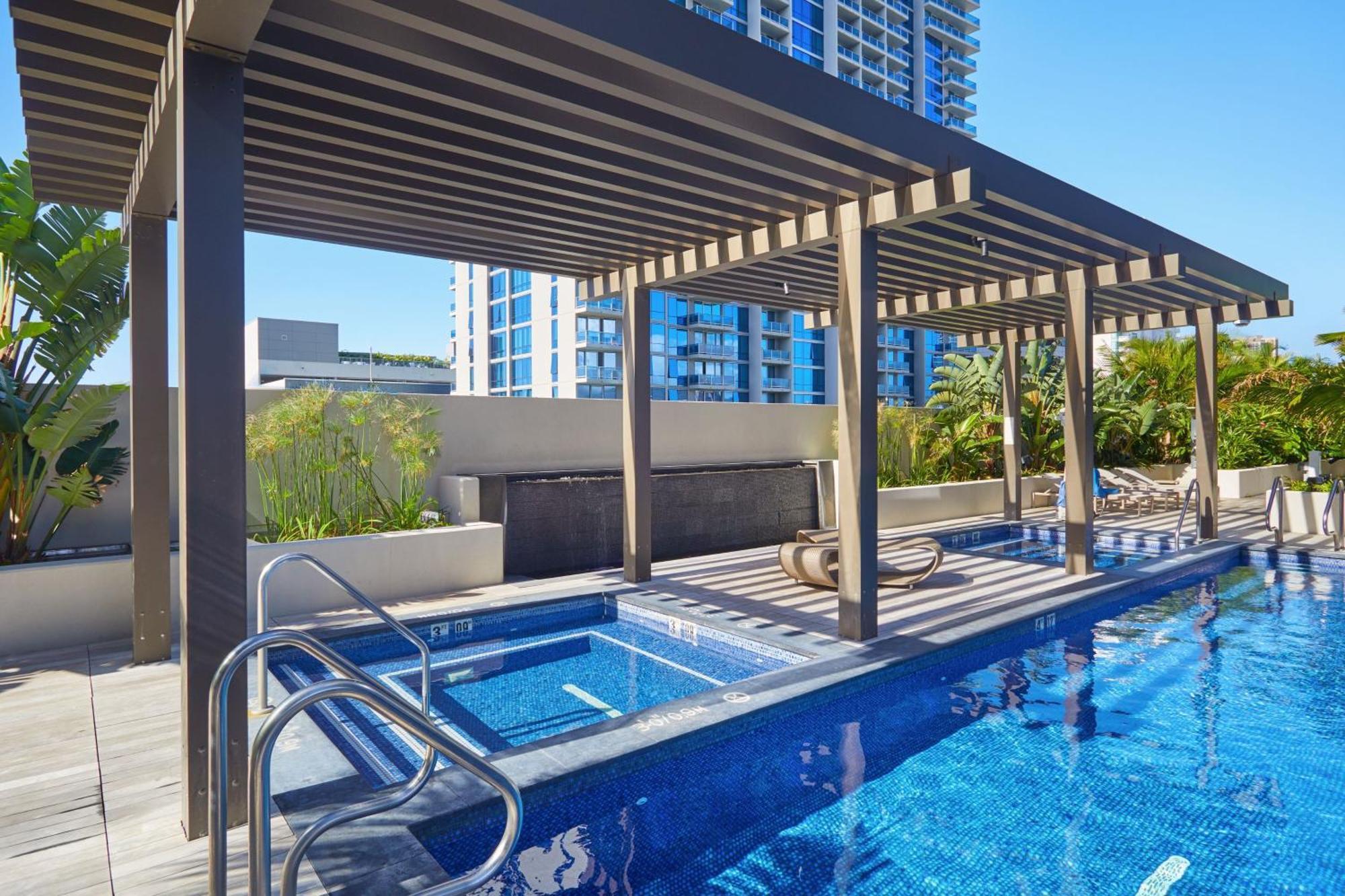 Renaissance Honolulu Hotel & Spa Exterior photo
