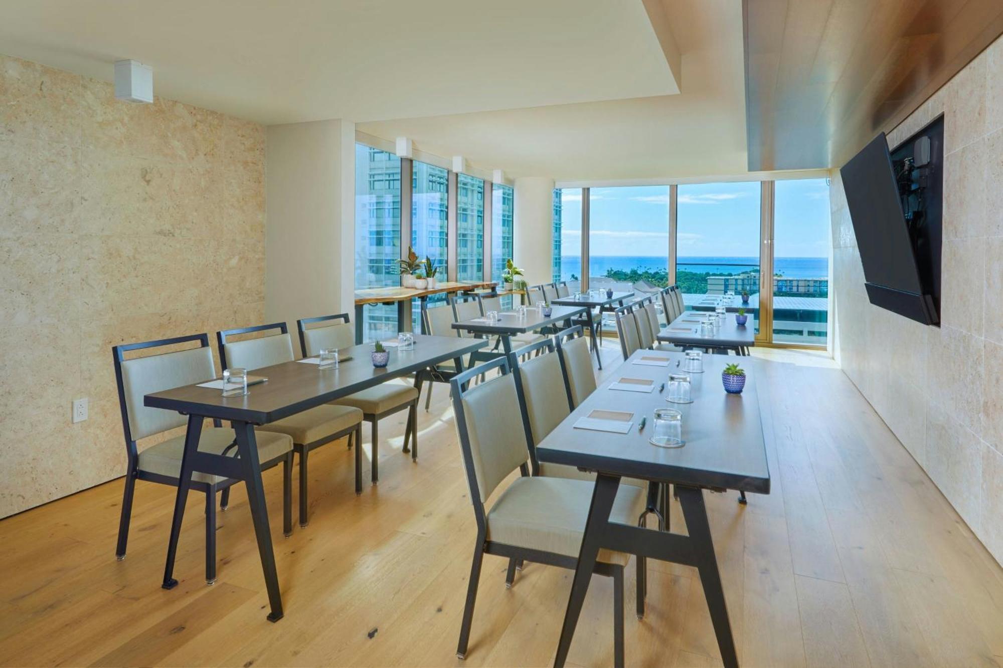 Renaissance Honolulu Hotel & Spa Exterior photo